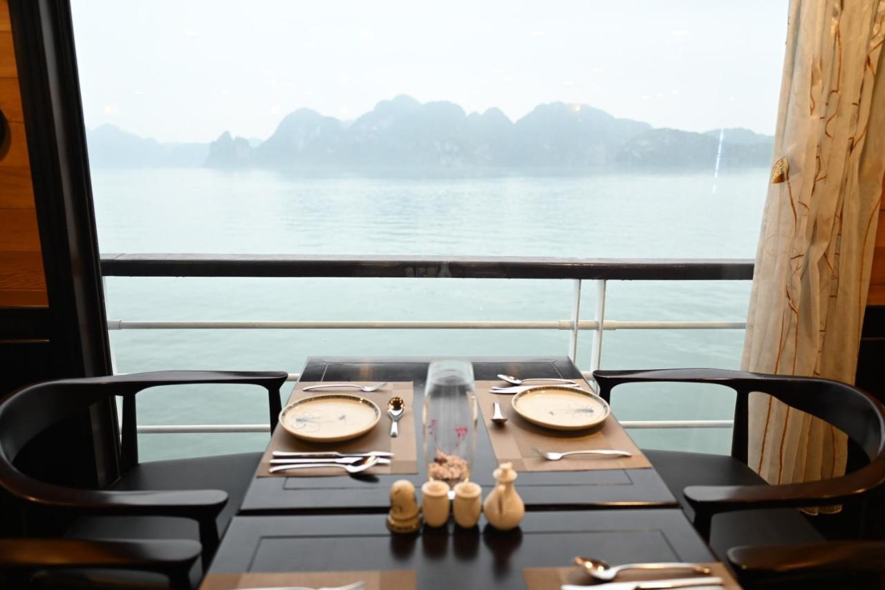 Hotel V'Spirit Cruise Hạ Long Exterior foto